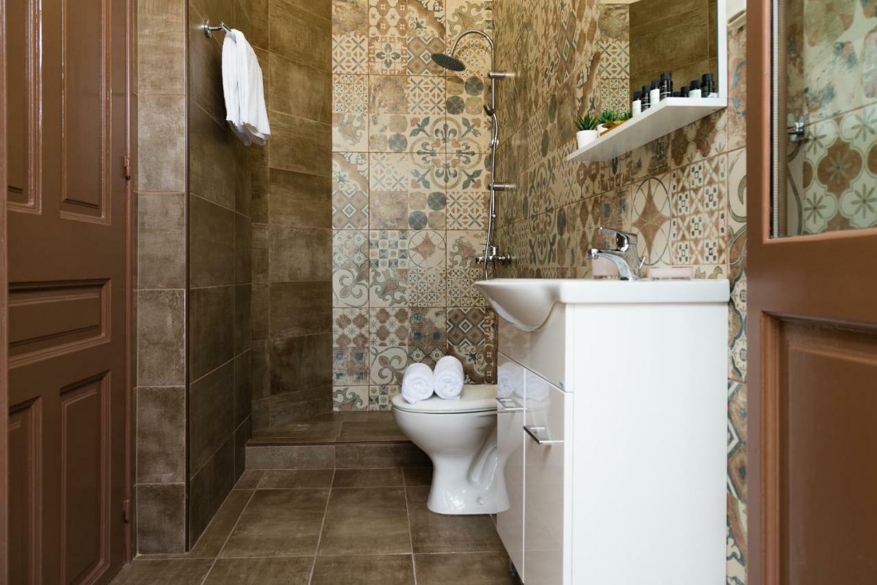 Ch Adrianou Suites アテネ エクステリア 写真